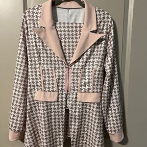 Stylish Pink and White Houndstooth Women's Jacket